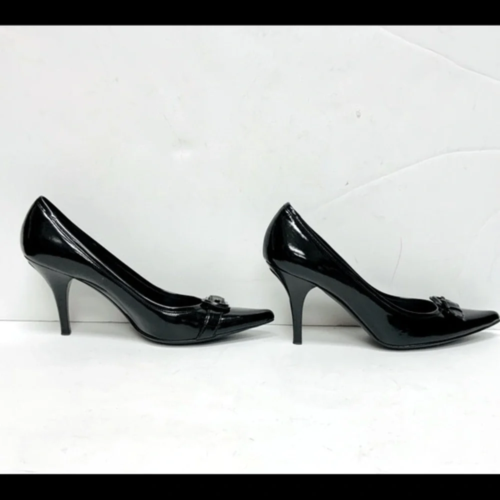Fendi black patent leather heels with buckle 37.5